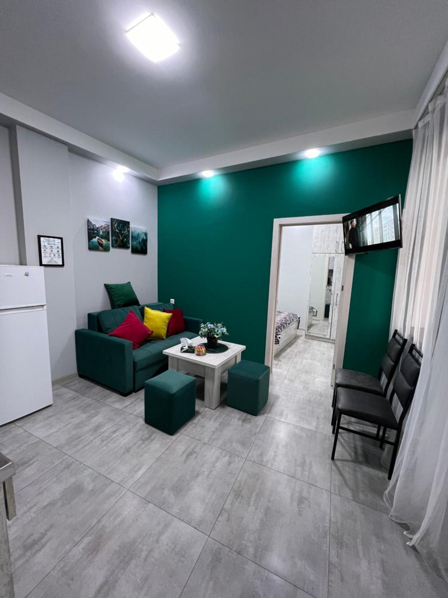 Cosy Apartment With Good Location Self Check In يريفان المظهر الخارجي الصورة